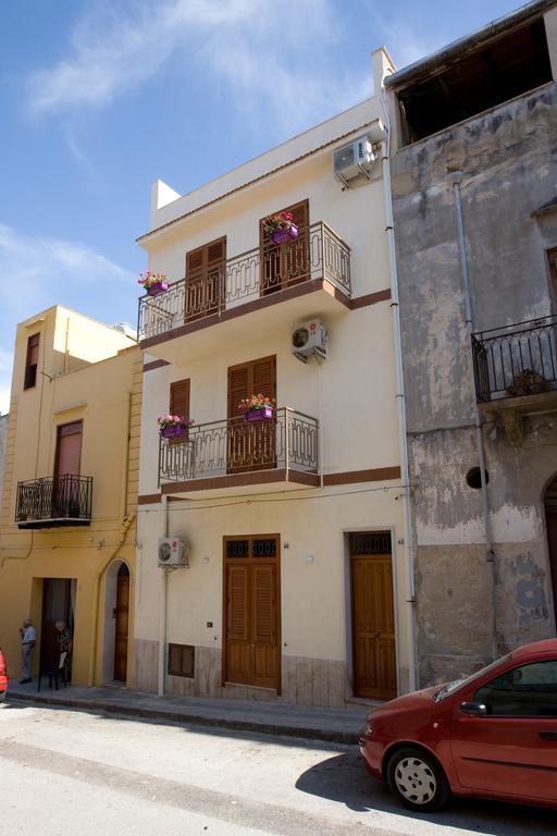 カステッランマーレ・デル・ゴルフォCasa Libertaアパートメント エクステリア 写真